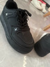 人本（RENBEN）厚底小黑鞋2025春秋季新款通勤高顏值休閑百搭增高透氣學(xué)生板鞋 曬單實(shí)拍圖