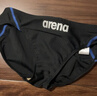 阿瑞娜（arena）男士競技泳褲國際泳聯(lián)簡(jiǎn)約柔軟比賽訓練專(zhuān)業(yè)高胯三角游泳褲 黑藍（BKBU） L 曬單實(shí)拍圖
