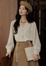 謎秀早秋季法式翻領(lǐng)襯衫女2025春季新款內搭v領(lǐng)設計感簡(jiǎn)約通勤襯衣 米白色 L 曬單實(shí)拍圖