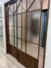 胡桃木色廚房三聯(lián)動(dòng)推拉門(mén)陽(yáng)臺極窄原木風(fēng)移門(mén)茶室玻璃門(mén)吊軌門(mén)廚房隔斷門(mén) 胡桃木色地軌兩扇-隔條+底板款 曬單實(shí)拍圖