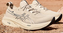 亞瑟士ASICS跑步鞋男鞋緩震透氣運動(dòng)鞋舒適耐磨回彈跑鞋 GEL-NIMBUS 26 卡其色 42.5 曬單實(shí)拍圖