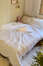 RIK SMITS輕奢歐式提花純真絲被套100%雙宮繭桑蠶絲被芯空調被四季通用被子 諾比亞-白 220cm*240cm雙宮凈重8斤冬季被 曬單實(shí)拍圖