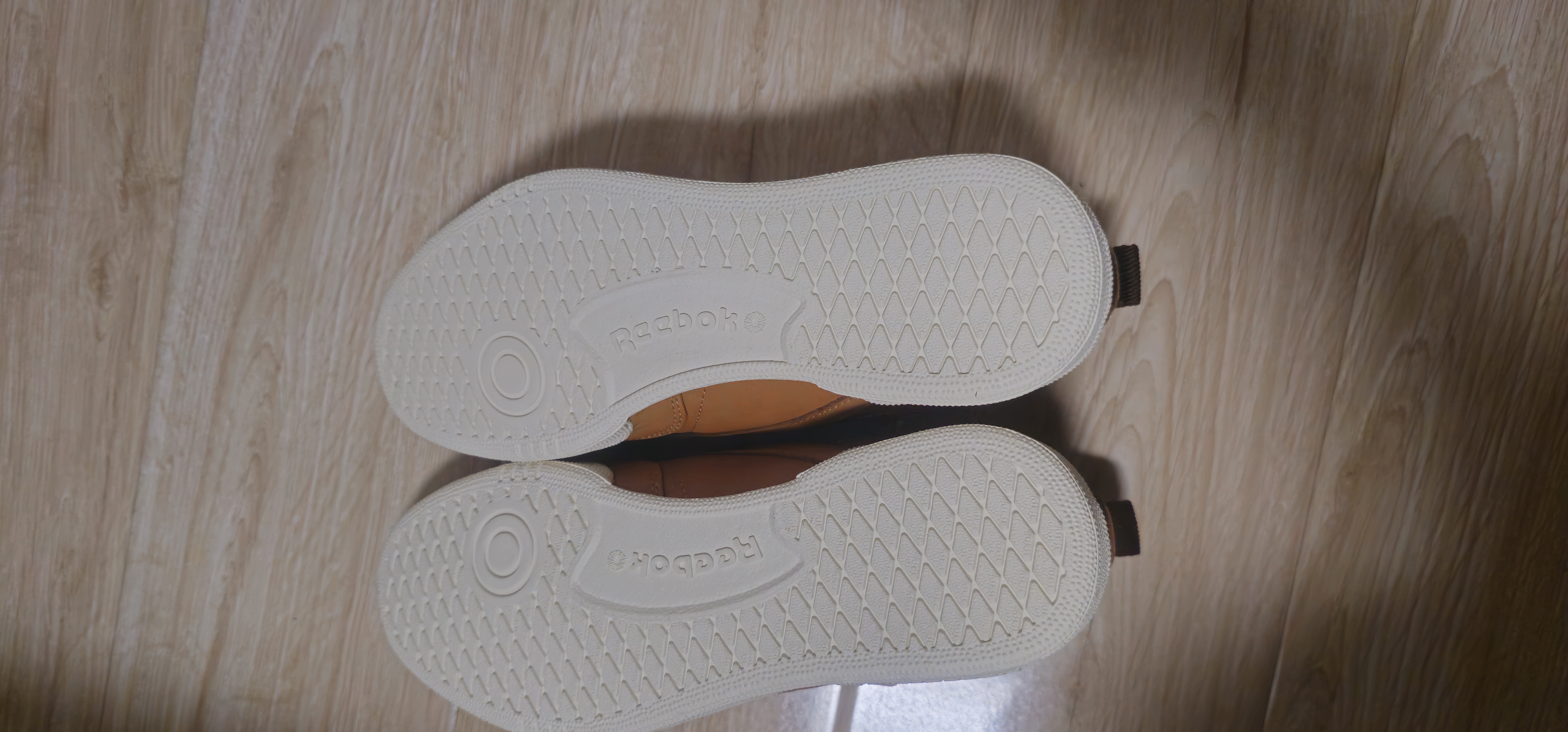 銳步銳步官方秋男女CLUB C 85 PREMIUM LEATHER經(jīng)典復古板鞋 100073115 42 曬單實(shí)拍圖