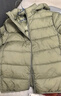優(yōu)衣庫童裝男童女童高級輕型羽絨連帽外套帽子可拆卸471377 54 綠色 130 曬單實(shí)拍圖