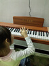 貝琪（Betsy）B351電鋼琴88鍵重錘成人兒童電子鋼琴家用練習初學(xué)者專(zhuān)業(yè)考級鋼琴 B351-重力度88鍵木紋棕+圓腿琴架 曬單實(shí)拍圖