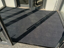 寶麗彩商用地墊入戶(hù)進(jìn)門(mén)地毯酒店商場(chǎng)迎賓門(mén)墊大門(mén)口電梯腳墊子定制logo 深灰色輪胎紋-加邊 定制其他尺寸聯(lián)系客服 曬單實(shí)拍圖