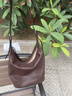 裘真【宋佳同款】格物塌塌包植鞣羊皮雙耳水桶包女大容量通勤包 咖啡色 曬單實(shí)拍圖