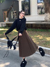 艾美琦美（AIMEIQIMEI）大碼女裝咖色毛呢半身裙女秋冬胖MM顯瘦百褶梨型身材a字中長(cháng)裙子 深咖色【無(wú)腰帶】 3XL [建議160-180斤] 曬單實(shí)拍圖