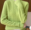 25秋冬加厚100%純羊毛衫女圓領(lǐng)扭花長(cháng)袖針織衫毛衣寬松羊毛衫打底 淺果綠 XL 曬單實(shí)拍圖
