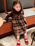 童裝2025秋冬女童連衣裙套裝兒童洋氣寶寶毛呢復古格子背心加絨裙 咖色 格子加絨連衣裙+打底衫 110 曬單實(shí)拍圖