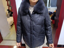 云旗千裘真皮羽絨服女短款2025冬季新款狐貍毛領(lǐng)綿羊皮時(shí)尚小個(gè)子皮草外套 黑色 2XL 建議130-140斤 曬單實(shí)拍圖