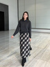 香影復古格紋黑白半身裙女2025冬季新款含羊毛通勤高腰后開(kāi)叉裙子 黑白 S 155/60A/85-95斤 曬單實(shí)拍圖