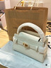 CHARLES&KEITH鱷魚(yú)紋凱莉包手提斜挎婚包包女包生日禮物CK2-50270880-1 Ivory象牙色 S 曬單實(shí)拍圖