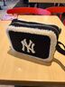 MLB官方 情侶大logo毛絨拼接撞色單肩通勤斜挎包24冬季CRS07 紐約洋基隊/黑色 均碼 曬單實(shí)拍圖