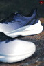 安踏（ANTA）男鞋毒刺5運動(dòng)鞋子男款冬季皮面防潑水跑步鞋減震回彈戶(hù)外訓練鞋 毒刺5.0-象牙白/云水藍/海天藍 【店長(cháng)推薦】 42 【官方正品】 曬單實(shí)拍圖