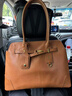 特洛利思（DENUONISS）水晶植鞣頭層牛皮托特包小眾設計復古鎖扣手提公文包大容量腋下包 焦糖色【植鞣頭層牛皮】 曬單實(shí)拍圖