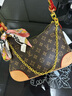 香港正品女包2026新款老花代購中古包斜挎手提包真皮奢侈品牛角包 老花咖啡配黃色 曬單實(shí)拍圖