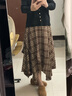 :CHOCOOLATE  it女裝裙子不規則休閑中長(cháng)裙女秋季新款美拉德咖色格紋半身裙女 咖色 M 曬單實(shí)拍圖