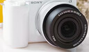 索尼（SONY）ZV-E10 II APS-C畫(huà)幅微單相機 拍攝手柄套裝 白色 曬單實(shí)拍圖