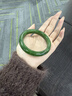 印象眸 和田玉手鐲女款碧玉手鐲菠菜綠玉鐲子玉鐲 內徑約57-58mm 曬單實(shí)拍圖