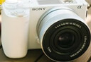 索尼（SONY）ZV-E10 II APS-C畫(huà)幅微單相機 拍攝手柄套裝 白色 曬單實(shí)拍圖