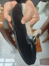啄木鳥(niǎo)品牌真皮毛絨豆豆鞋女2025冬季加絨保暖軟底單鞋磨砂皮媽媽棉鞋 黑色 標準碼 38 曬單實(shí)拍圖