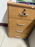 米客米家（MIKEMIJIA）桌下文件柜辦公柜木質(zhì)邊柜辦公室帶鎖柜子打印機抽屜柜儲物柜矮柜 【主圖四抽帶鎖帶滑輪】田園橡木 曬單實(shí)拍圖