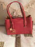 意爾康騏驥紅真皮大容量托特包婚包送媽媽女友女士手提包新年情人節禮物 曬單實(shí)拍圖