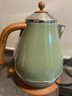 德龍（Delonghi）熱水壺1.7L大容量復古系列 KBOV2001電熱水壺家用辦公室304不銹鋼防燒干自動(dòng)斷電精準控溫燒水壺 1.7L 橄欖綠 曬單實(shí)拍圖