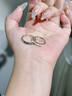 HR赫蓮娜蒹葭足銀情侶款戒指女男小眾設計對戒生日紀念日送女友禮物 S999「蒹葭白露」情侶對戒+禮盒 曬單實(shí)拍圖
