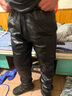 勵陽(yáng)皮褲男士冬季加絨加厚摩托車(chē)騎行外賣(mài)防風(fēng)防水保暖棉褲寬松加肥大 【寬松緊繩皮-K18】護膝 2XL (120斤-130斤) 曬單實(shí)拍圖