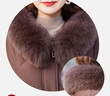 鴨鴨（YAYA）羽絨服女2025年冬季新款中老年媽媽裝中長(cháng)款狐貍毛領(lǐng)連帽外套 曬單實(shí)拍圖