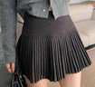 小野七天毛呢百褶半身裙女春秋冬高腰顯瘦百搭a字裙短裙風(fēng)琴裙甜辣風(fēng) 深灰色 S 曬單實(shí)拍圖