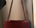 CHARLES&KEITH金屬扣鏈條斜挎單肩國王包小方包包女包情人節禮物CK2-20840579 Burgundy葡萄酒紅色 中包 曬單實(shí)拍圖