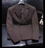 羅蒙（ROMON）高端雙排扣西服套裝男商務(wù)職業(yè)正裝新郎結婚禮服條紋西裝時(shí)尚英倫 深咖色【兩件套】送襯衫胸巾 2XL 54【135-145斤穿】 曬單實(shí)拍圖