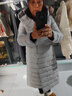 PKFC輕薄長(cháng)款羽絨服女2025冬季新款韓版立領(lǐng)過(guò)膝修身顯瘦超輕便外套 灰色 XL 曬單實(shí)拍圖