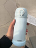 膳魔師（THERMOS）小容量350ml學(xué)生兒童不銹鋼簡(jiǎn)約輕型水杯車(chē)載便攜隨身保溫 牛奶藍505-350ML 曬單實(shí)拍圖