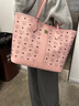 MCM【重磅新品】全新Visetos LIZ中號桃花粉購物袋托特包女包大容量 桃花粉 中號 曬單實(shí)拍圖