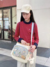 KATELUO痛包斜挎包女大容量日?？罡哳佒蛋蛇髮W(xué)生黨二次元單肩挎包手提袋 白色 帶星星狗掛件+扎板【無(wú)其他配飾】 曬單實(shí)拍圖