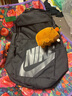 耐克（NIKE）官方艦店男包女包 新款運動(dòng)包戶(hù)外旅行背包休閑包學(xué)生書(shū)包雙肩包 黑色經(jīng)典款/尺寸47*30*16cm MISC 曬單實(shí)拍圖