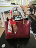 笛寇婚包女?huà)寢尰槎Y喜婆婆手提包包女通勤女神節時(shí)尚中年媽媽包斜挎包 酒紅色 曬單實(shí)拍圖