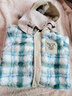 嫚熙（EMXEE）嬰兒連體衣羊羔絨連帽寶寶連身衣秋冬加厚保暖外出爬服哈衣 藍綠格紋 羊羔絨 適合0-15°C 90cm （1-2歲，建議體重9.5-13kg） 曬單實(shí)拍圖