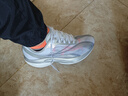 多威神行者3代全掌碳板跑步鞋男專(zhuān)業(yè)馬拉松精英競速三代跑鞋女 液態(tài)金屬銀 43 曬單實(shí)拍圖
