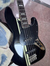 FENDER芬德 獨家限定版日產(chǎn)傳統系列70s Jazz Bass 電貝斯 5632100306 復古白色競速條紋 曬單實(shí)拍圖