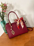 viney品牌牛皮斜挎包包女包紅色新娘婚包生日新年禮物送女友老婆 【酒紅色】高檔實(shí)用媽媽包中年 大容量通勤時(shí)尚輕奢單肩手提包 曬單實(shí)拍圖