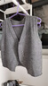 尚都比拉秋季疊搭背心V領(lǐng)弧形門(mén)襟單排扣短款無(wú)袖馬甲 曬單實(shí)拍圖