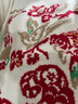 鄂爾多斯1980秋冬圓領(lǐng)畫(huà)五福臨門(mén)裝飾提花女士純羊絨衫 白底花 XL 170/92A 曬單實(shí)拍圖