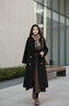 傲甜大碼秋冬韓系套裝女減齡精致外套打底衫搭配高腰顯瘦半身裙三件套 黑色大衣+黑色上衣+咖色半身裙 三件套無(wú)腰帶 M 建議80-100斤 曬單實(shí)拍圖