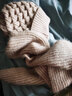 途尊新款冬季針織風(fēng)雪帽騎車(chē)保暖媽媽時(shí)尚護耳包頭帽女帽子圍巾一體帽 卡其色【升級款·加絨加厚】 曬單實(shí)拍圖