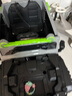 爵士酷派牧馬人兒童電動(dòng)車(chē)可坐大人寶寶四驅越野車(chē)男女孩遙控玩具電動(dòng)汽車(chē) 至尊+灰色+皮座+發(fā)光軟輪+12V14A超威電瓶 曬單實(shí)拍圖